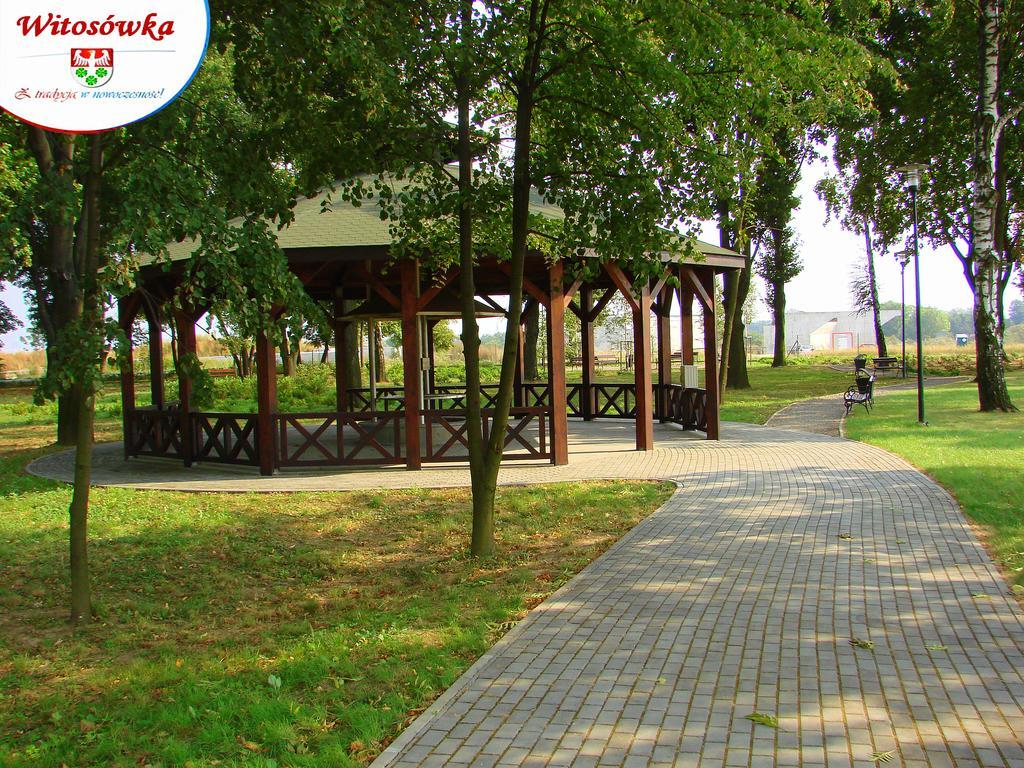 Pokoje Goscinne W Centrum Kultury Wsi Polskiej Wierzchoslawice Dış mekan fotoğraf